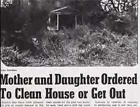 HELSEMYNDIGHETENE REAGERTE: 22. oktober 1971 kom inspekt�rer fra Suffolk County Health Department til Grey Gardens. De fant s�ppel over alt. At de to kvinnene kom fra rike familier og var i slekt med Jackie Kennedy gjorde saken mer pikant, og avisene fulgte opp.