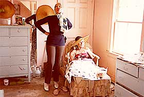 ET N�RT FORHOLD: Mor og datter i Grey Gardens, fulle av liv, sang og dans, og ikke minst tid til krangel og forsoning.