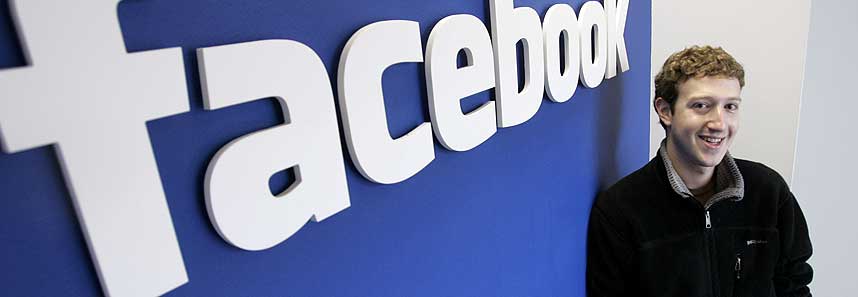 ALT ELLER INGENTING: Facebooks grunnlegger Mark Zuckerberg har stor tro p� at sm�programmer, widgets, og muligheten til blant annet � endre profilutseendet og anbefale musikk og b�ker, vil f�re til at nettsamfunnet blir enda mer popul�rt. Andre, ogs� internt i Facebook-systemet, er usikre p� nyvinningenes positive effekt.