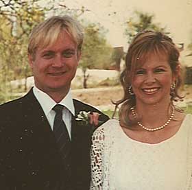 BRUDEBILDE: Da Eivind og Lene Markhus giftet seg i �r 2000 var 42-�ringen fremdeles r�rlig.