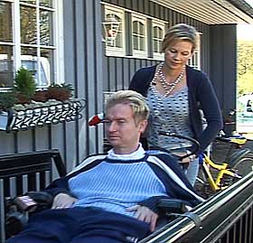 TILRETTELAGT: B�de hus og bil er tilrettelagt slik at Eivind skal kunne v�re mobil.
