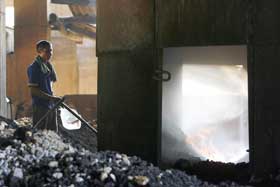 KULLFYR: Kinas desidert viktigste energikilde er kullkraft - som er sv�rt forurensende.