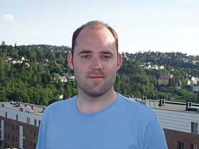 Anders Holstad Lilleng har skrevet masteroppgave i nordisk om tekstene til Enslaved.