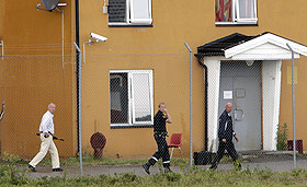  TRANDUM ASYLMOTTAK:  De gamle milit�rkasernene p� Trandum ved Gardermoen er n� asylmottak og siste stasjon for asyls�kere som skjal sendes ut av landet.