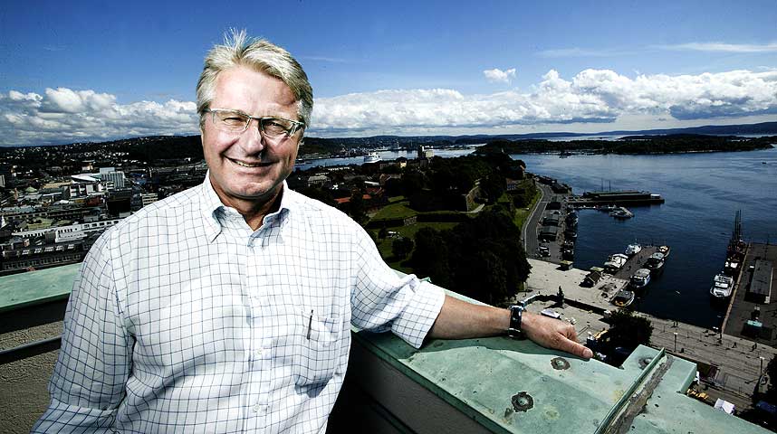 VIL STANSE PENGER MOT INNFLYTELSE:  H�yres ordf�rerkandidat i Oslo, Fabian Stang, vil forby �konomiske bidrag til politiske partier.
