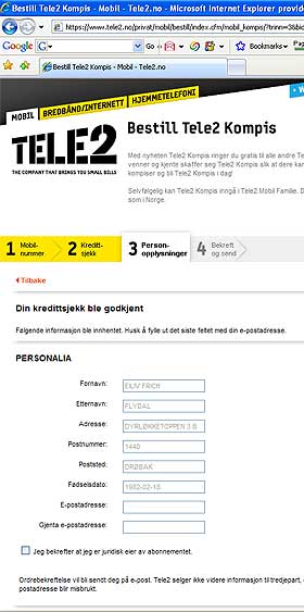 TELE2 GIR BORT NAVN OG ADRESSE: Etter at programmet finner et gyldig personnummer ber det Tele2 om � oppgi personalia. P� bildet har journalisten skrevet inn sitt eget personnummer og hentet den samme informasjonen selv.