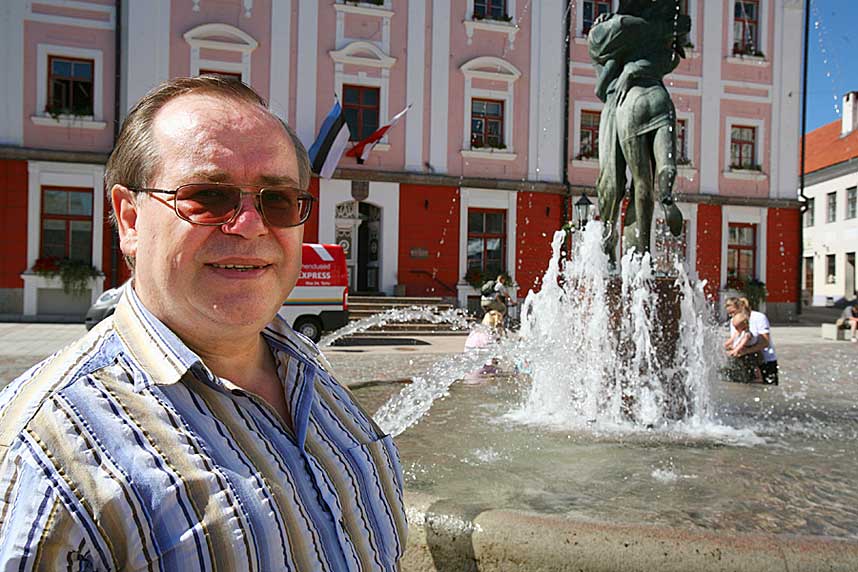 STALIN-FUNN: Den estiske historieprofessoren Aadu Must hevder han har funnet ukjente kopier av Stalin-dokumenter i sovjetiske arkiver som avsl�rer diktatorens etniske rensing og raseplaner.