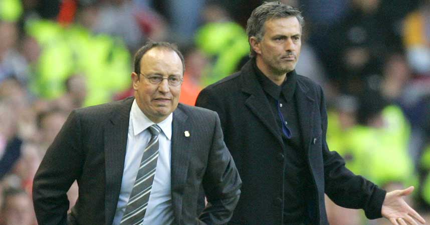 IKKE BESTEVENNER: Rafael Benitez og Jos� Mourinho er heller ikke etter denne kampen enige. Chelsea klarte 1-1 i g�rsdagens m�te p� Anfield, men trengte en tvilsom straffe.