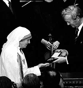 NOBELS FREDSPRIS: I 1979 fikk Mor Teresa den prestisjetunge prisen.