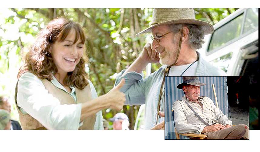 SAMMEN IGJEN: Karen Allen (Marion) og regiss�r Steven Spielberg. Harrison Ford (det lille bildet) spiller selvf�lgelig Indiana Jones.