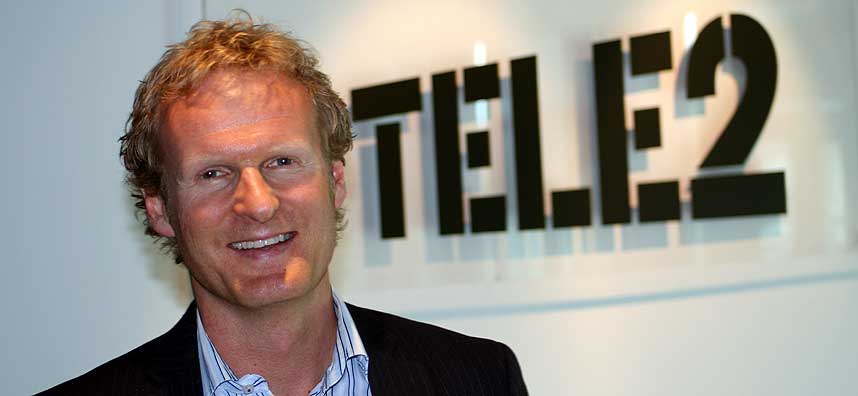 SKJER SV�RT SJELDENT:  Haakon Dyrnes, administrerende direkt�r i Tele2, mener at den uheldige Skien-kvinne har blitt rammet av en ytterst sjelden feil. Feilen ligger i mobiltelefonen og ikke teleoperat�ren, men Dyrnes velger likevel � ettergi kravet.