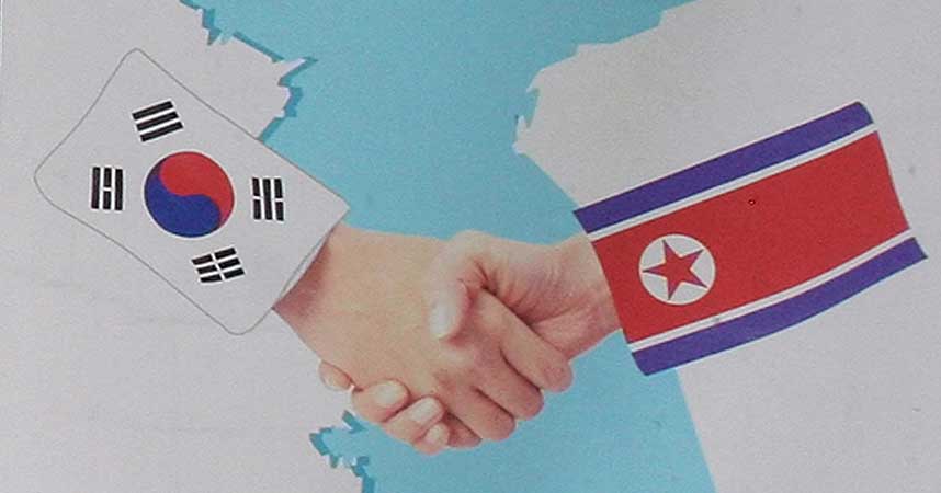  HISTORISK: Det er andre gang at lederne for S�r- og Nord Korea m�tes. De to landene er teknisk fremdeles i krig, etter at det aldri ble et oppgj�r etter Koreakrigen p� 1950-tallet.