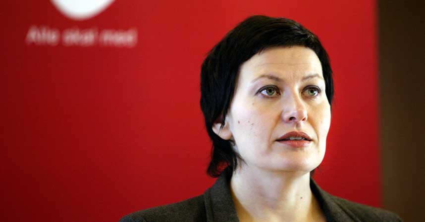 VURDERER MER SKATT: Arbeiderpartiets nestleder Helga Pedersen.