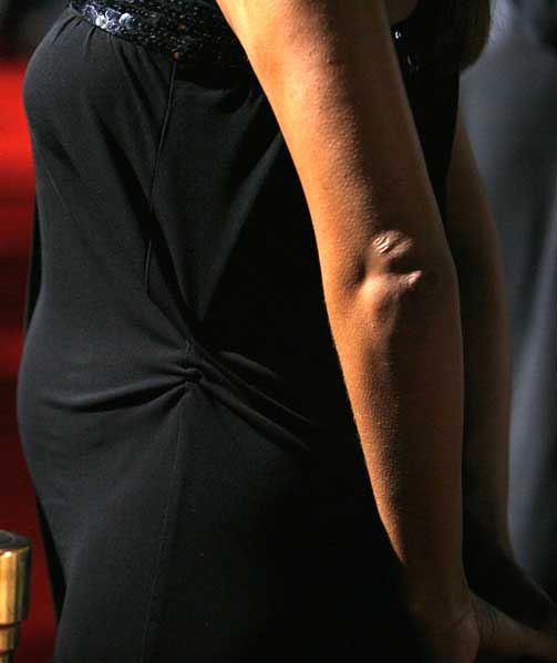 HALVVEIS TIL BARN: Halle Berry (41) er if�lge New York Post 4,5 m�neder p� vei.