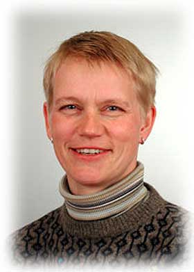 INKLUDERER FORURENSINGSKOSTNADER: N�r du kj�per �komat betaler du samtidig for at bonden ikke bruker kunstgj�dsel eller spr�ytemidler. Begge deler bidrar til mye forurensning, if�lge forsker Karen Refsgaard ved Norsk institutt for landbruks�konomisk forskning.