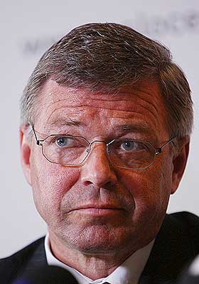 TOK OPP HENGING: Eks-statsminister Kjell Magne Bondevik.