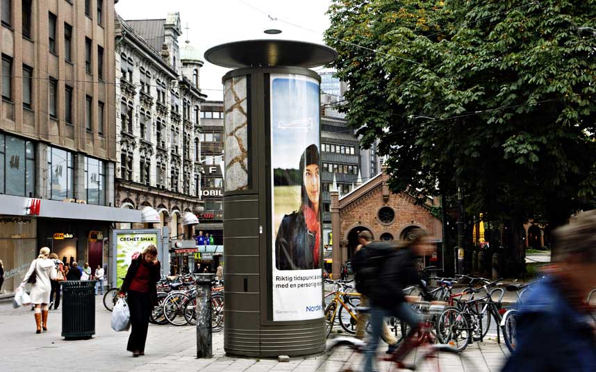HAR M�TT MOTSTAND: B�de private osloborgere og fagfolk har protestert mot reklamet�rnene i Oslo, som er utplassert av JCDecaux etter godkjenning i plan- og bygningsetaten.