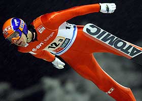 ANDERS BARDAL: Hoppet 134 meter i f�rste omgang og 138 meter i andre.