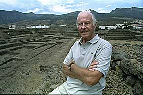 LIVET HANS BLIR TV-SERIE Thor Heyerdahl avbildet på Tenerife 8. september 1994.