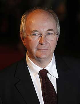 ANGREP NARNIA: Forfatter Philip Pullman er en selverkl�rt ateist. Selv har han sagt han er forn�yd med at b�kene blir filmatisert.