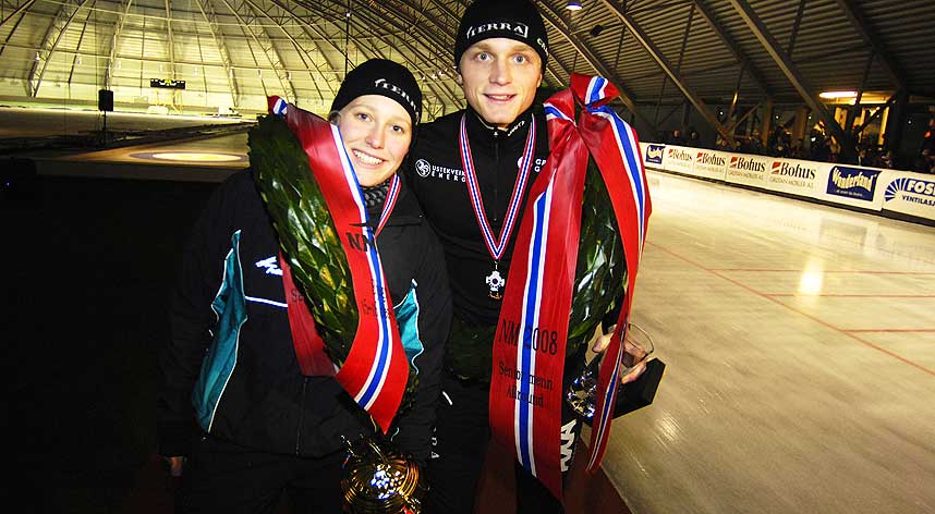 GULL: Mari Hemmer og H�vard B�kko vant NM-gull i sk�yter s�ndag.