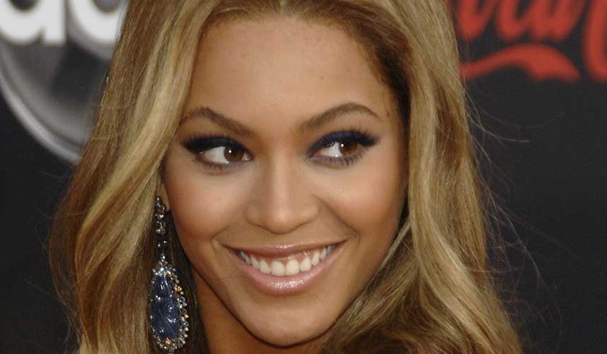 Beyonc� er hot shit n�r musikk�ret 2007 skal oppsummeres i USA.