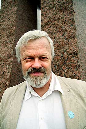 SATSER P� TIDSSKRIFT: Ottar Grepstad er leder for kulturr�dets utvalg for litteratur og allmenne tidsskrift. De har s�kt kulturdepartementet om �kt st�tte til tidsskrift - og f�tt det.
