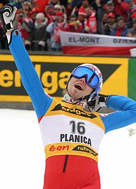 VERDENSREKORDEN: - Hele helga var som et eventyr, sier Scheie om Bjørn Einar Romørens rekordhopp på 239 meter i 2005.