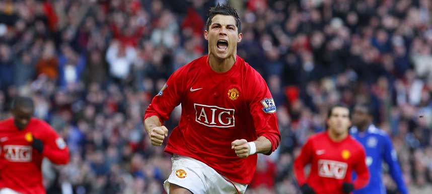 GODE SPILLERE - D�RLIGE SUPPORTERE? Ronaldo er en av verdens aller beste spillere. Sir Alex Ferguson mener portugiseren ikke spiller med den st�tten fra tribunen han fortjener.