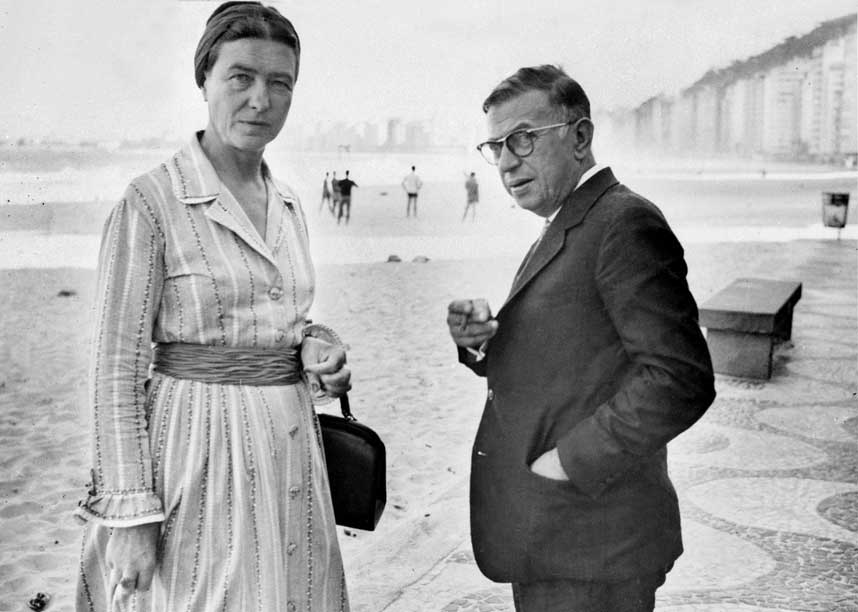 FILOSOFIENS STORE PAR: Simone de Beauvoir og Jean-Paul Sartre var to av det forrige �rhundrets viktigste tenkere. Her er de p� stranda Copacabana i Rio de Janeiro 21. september 1960.