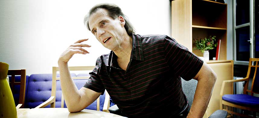 P� KRIGSSTIEN: Jan B�hler, leder i Oslo Ap og partiets helsepolitiske talsmann, er oppr�rt over forslaget om � flytte Veterin�rh�gskolen fra Oslo til �s.