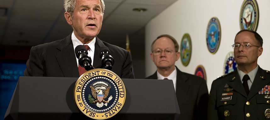 FLERE DOKUMENTERTE TILFELLER AV OVERV�KNING: Bush-administrasjonen har en rekke ganger de siste �rene f�tt kritikk for � st� bak ulovlig overv�kning av b�de telefon- og datatrafikk. Etterretningsmyndigheter bekrefter at dette skal ha skjedd, men da bare i tilfeller der nasjonal sikkerhet st�r i fare.