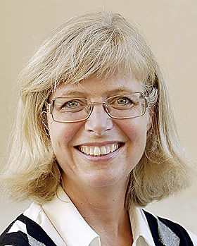  INGEN GRUNN TIL PANIKK:  Men b�rsen blir som en berg- og dalbane framover. Fest setebeltene, r�der �konomisk r�dgiver Agnes Bergo i Pengedoktoren.
