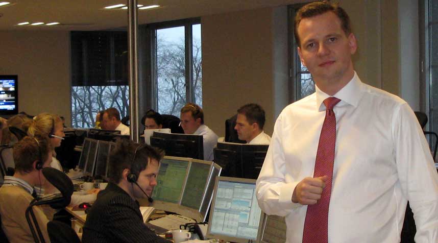 TVANGSSELGER AKSJER I STOR STIL:  Analysesjef Stig Myrseth i Orion Securities mener tvangssalg av aksjer p� Oslo B�rs er s� omfattende at det p�virker b�rsutviklingen.