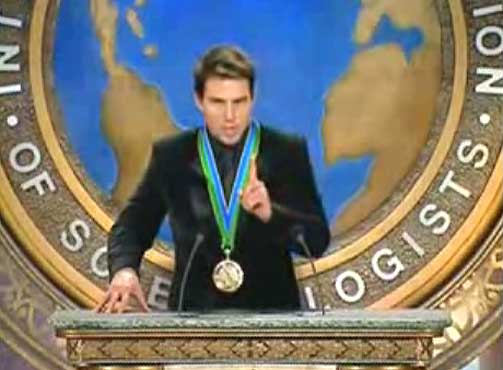 FLAMMENDE TALE: Tom Cruise snakker til andre scientologer i et ikke datert klipp som ligger p� YouTube.