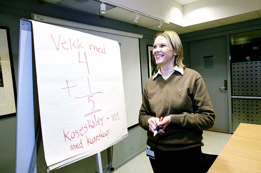 L�RER LISTHAUG: Frps Sylvi Listhaug (30), som selv har l�rerutdanning, mener at dagens utdanning er kjedelig, d�rlig og virkelighetsfjern.