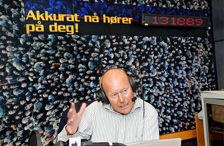 SKAL SLAPPE AV: Og har verken nye jobber, frilansoppdrag eller bokprosjekter p� gang. - B�ker er det mange nok som lager, kommenterer avtroppende P4-programleder Per St�le L�nning.