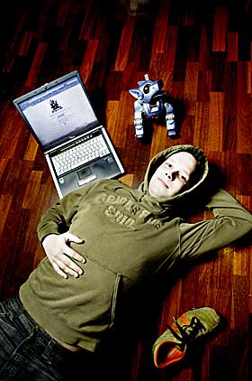 VURDERER ANMELDELSE: Peter Sunde i The Pirate Bay ser p� dommen som et alvorlig tilbakeslag for ytringsfriheten.