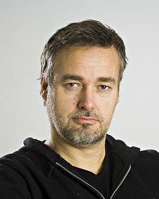 HVA ER �GRATIS�?: Man betaler gjennom � la seg eksponere for reklame, p�peker Dagbladet.no-kommentator Jan Omdahl.