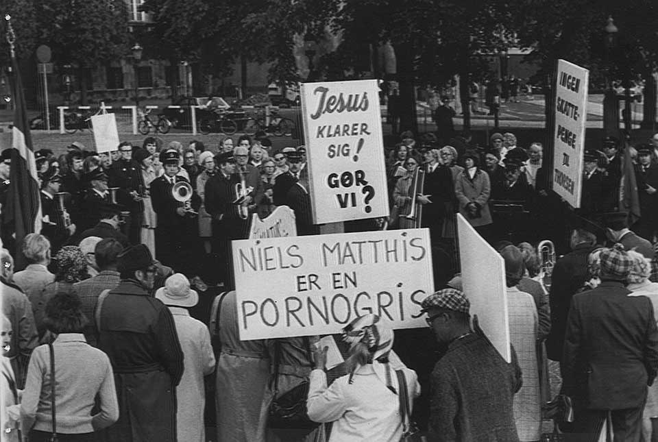 KVINNEKAMP P� 70-TALLET: Her danske paroler fra 1975.
