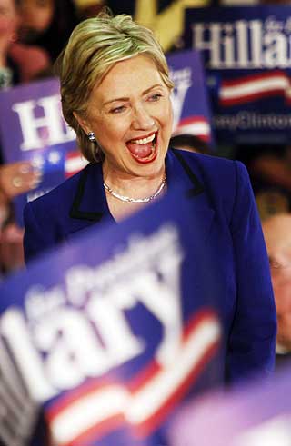 STORINNRYKK: Den lille byen Casper hadde bes�k av b�de Obama og Hillary Clinton i g�r. I en �vanlig� valgkamp ville neppe demokratenes kandidater ha ofret grisgrendte Wyoming en tanke, men i �rets l�p er det s�pass jevnt at hver eneste delegat teller - ogs� Wyomings tolv, hvorav Hillary tok fem.