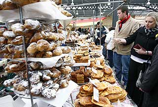 NOE FOR ALLE: Spitalfields Market er enormt popul�rt, og den travleste dagen i uken er s�ndager.