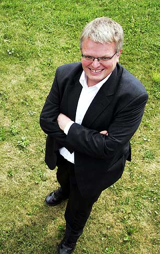 POSITIV: Hvis dere er heldige kan dere f� fram helt nye stemmer p� denne m�ten, sier Eirik Newth.