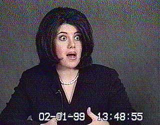 FIKK IMMUNITET: Deler av det videotapede vitnem�let til Monica Lewinsky ble vist i riksrettssaken mot Clinton. Klipp ble ogs� vist p� TV, og ga det amerikanske folket det f�rste glimtet av den omtalte jenta.