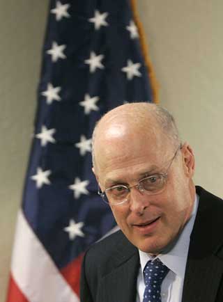 HAR JOBBET FOR B�DE DEMOKRATENE OG REPUBLIKANERENE: Finansminister Henry Paulson har tidligere v�rt r�dgiver for blant annet den demokratiske senatoren Bill Bradley og den republikanske presidenten George W. Bush.