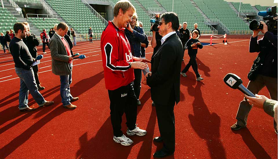 VIL SE EN SINTERE �GE: Erik Sol�r mener Hareide m� fjerne silkehanskene, og sette ut spillere som ikke presterer.