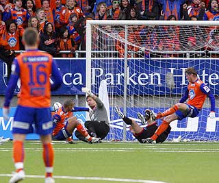 1-0: Diego Silva sklir inn Aafk-ledelse p� Color Line Stadion.