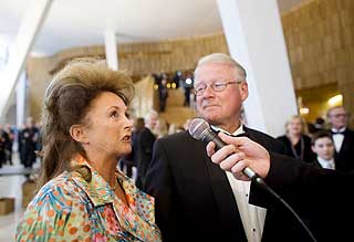 Carl I. Hagen og kona Eli var selvfølgelige gjester i operaen.