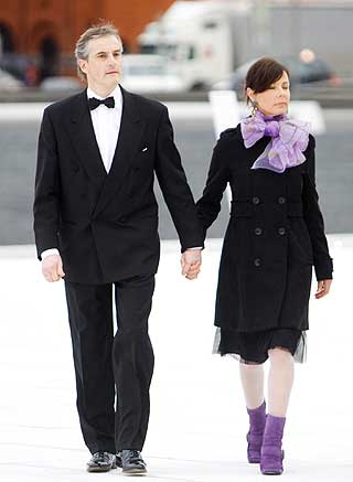 Utenriksminister Jonas Gahr Støre ankom med sin kone, Marit Slagsvold.