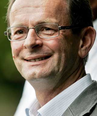 FORN�YD: Byr�dsleder Erling Lae (H) h�per p� flere oppsetninger utend�rs n�r den nye scenen er klar.
